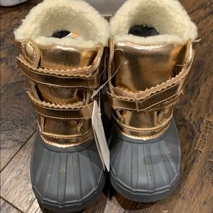 Children’s winter boots